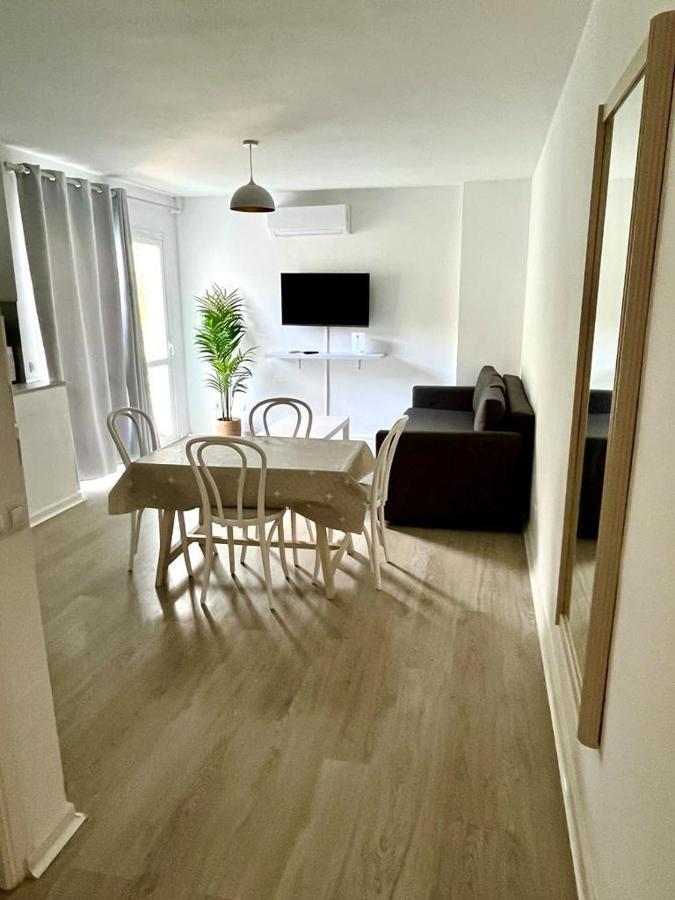 Apartamentos Cana Sofia Cala Llonga  Dış mekan fotoğraf
