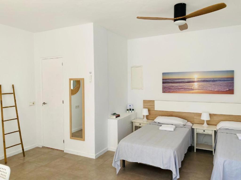 Apartamentos Cana Sofia Cala Llonga  Dış mekan fotoğraf