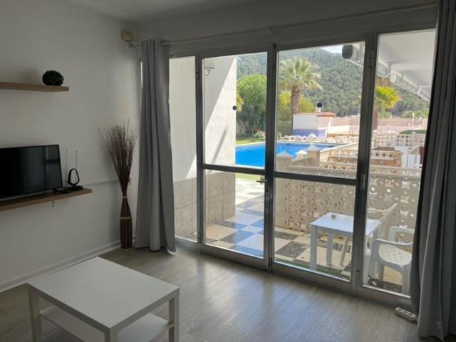 Apartamentos Cana Sofia Cala Llonga  Oda fotoğraf